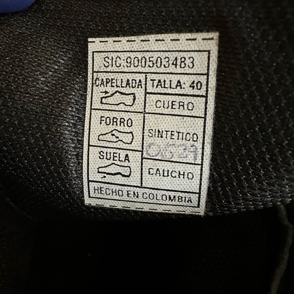 Woman’s Black Patent Leather Laced Boots - Size 40 - Picture 7 of 15